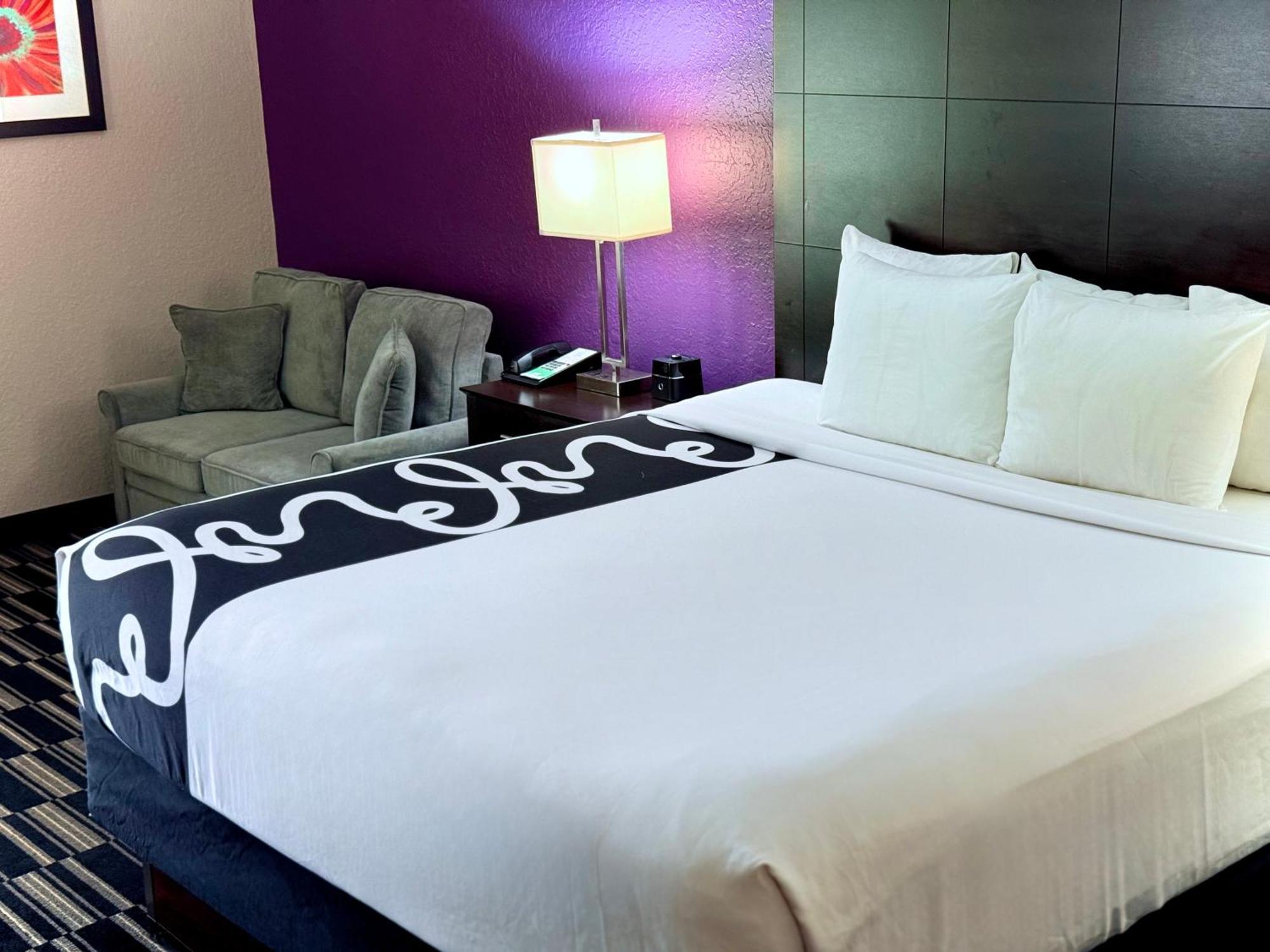 La Quinta By Wyndham Orlando Universal Area - Free Shuttle To Universal Exterior photo