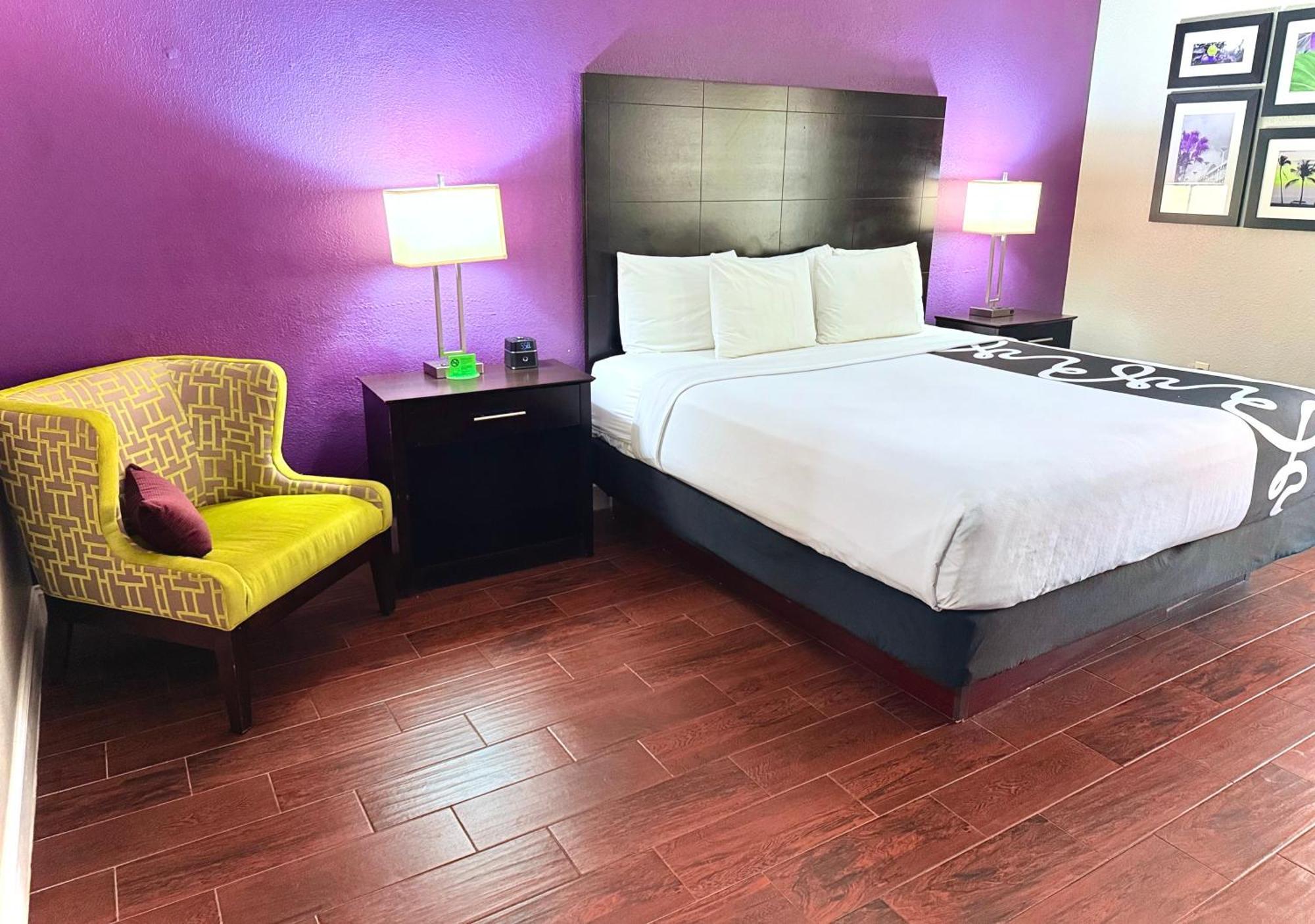 La Quinta By Wyndham Orlando Universal Area - Free Shuttle To Universal Exterior photo