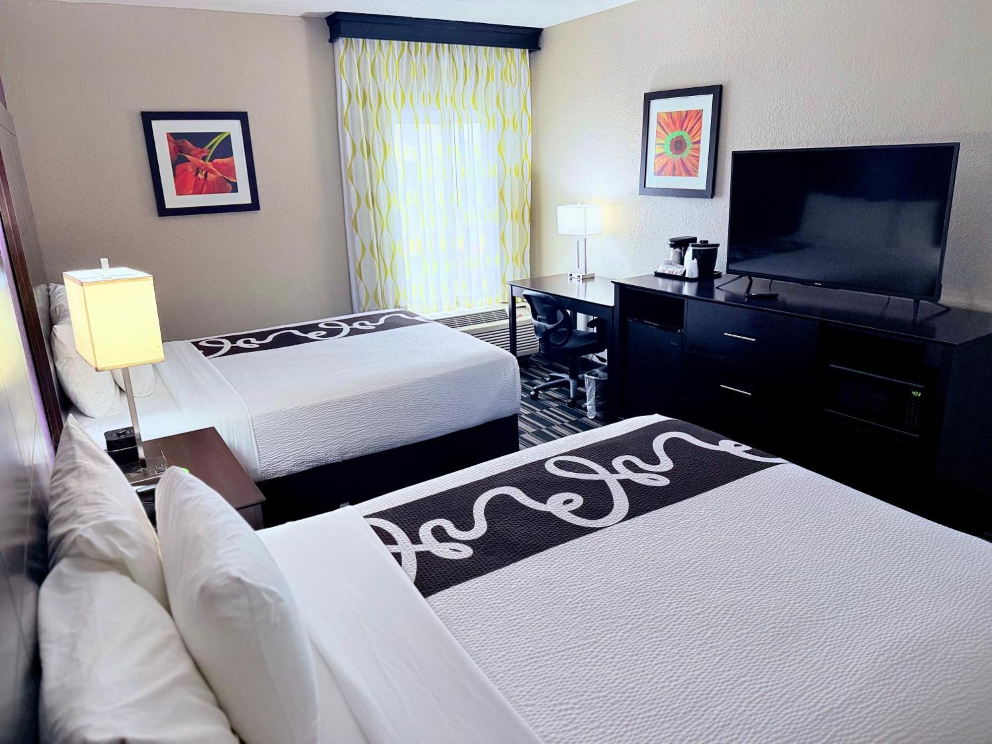 La Quinta By Wyndham Orlando Universal Area - Free Shuttle To Universal Exterior photo