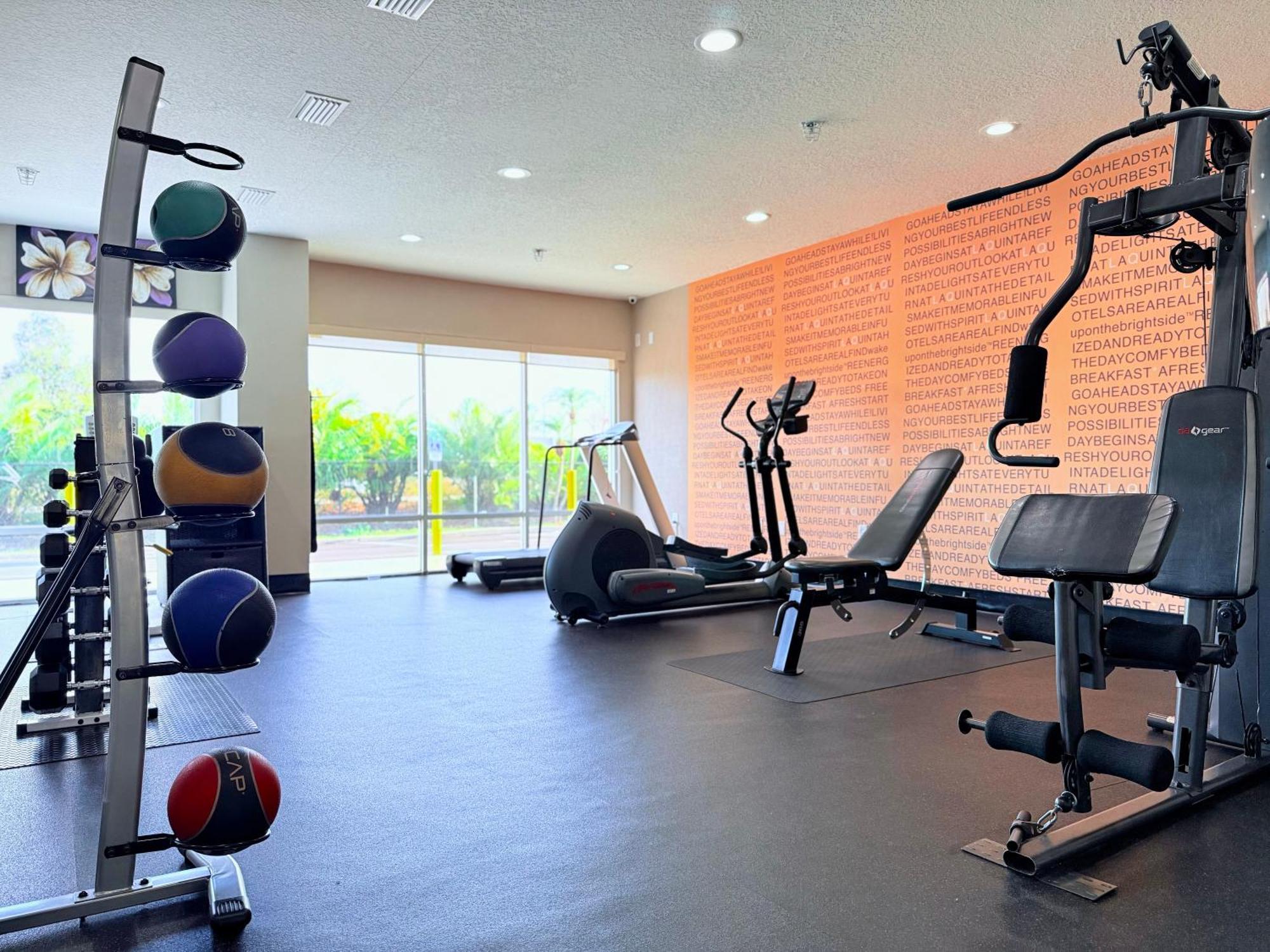 La Quinta By Wyndham Orlando Universal Area - Free Shuttle To Universal Exterior photo