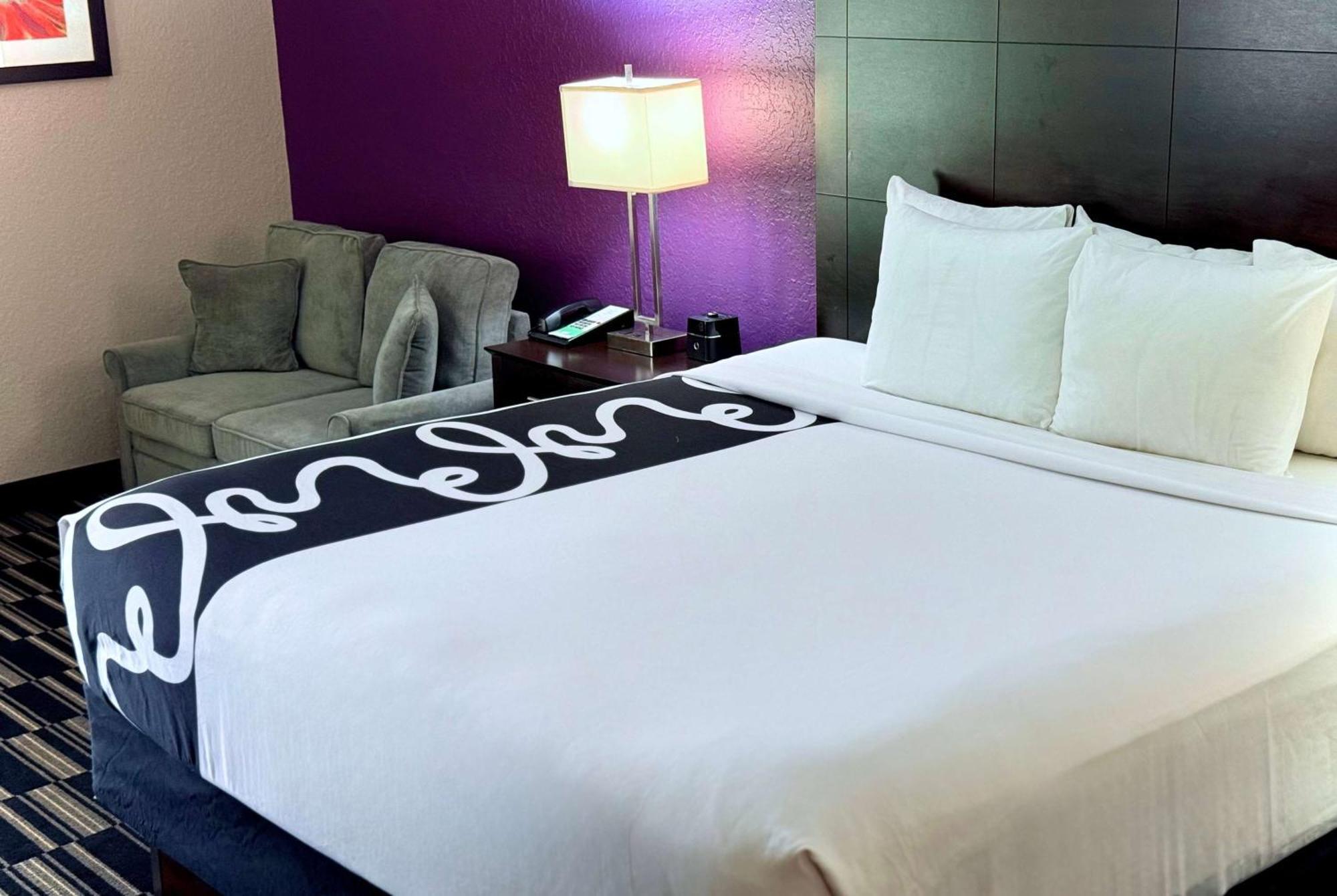 La Quinta By Wyndham Orlando Universal Area - Free Shuttle To Universal Exterior photo