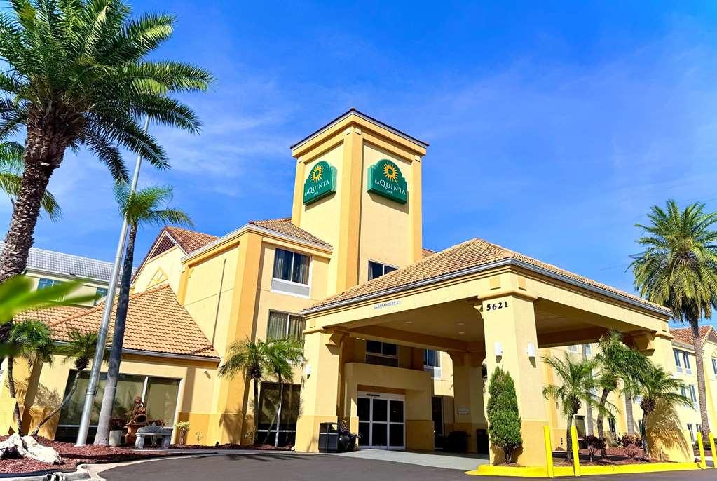 La Quinta By Wyndham Orlando Universal Area - Free Shuttle To Universal Exterior photo