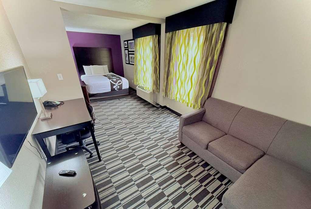 La Quinta By Wyndham Orlando Universal Area - Free Shuttle To Universal Room photo